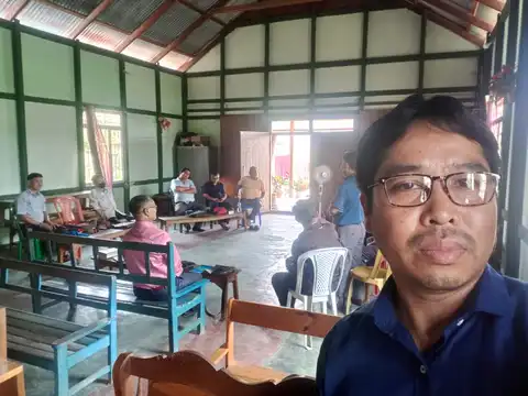 Workers meeting 